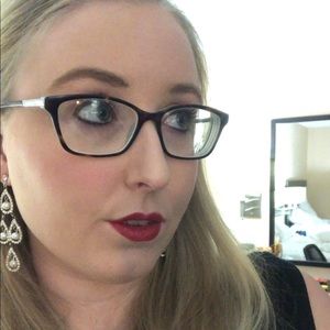 Meet your Posher, Abigail